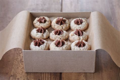 how to pack cookies for shipping overseas